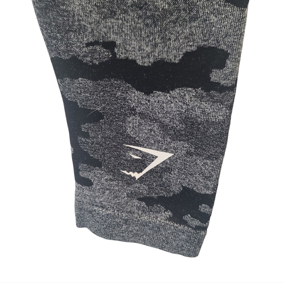 Gymshark Camo Seamless Leggings Mid Rise Gray Black Stretch Women Size Medium - Picture 4 of 7
